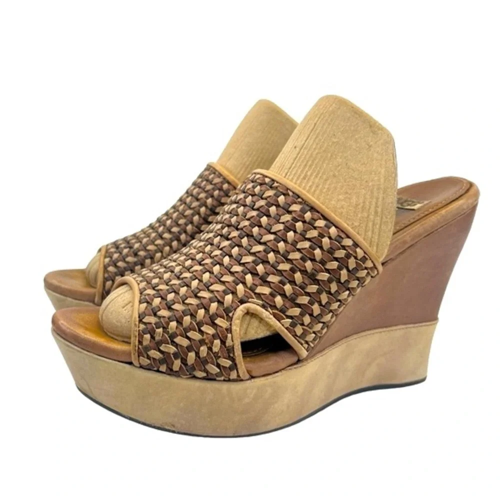 UGG Weaved Heeled Platform Sandals